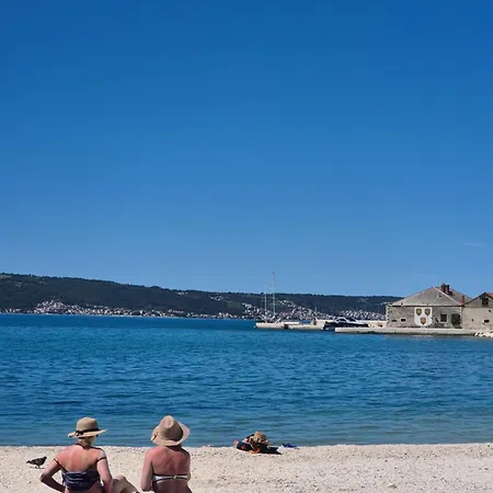 Beachfront Costabella Kaštela