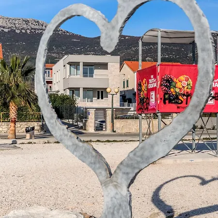 Villa Beachfront Costabella