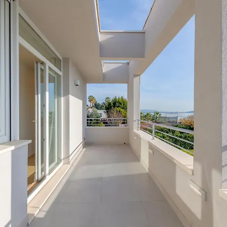 Villa Beachfront Costabella Kaštela