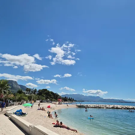 Beachfront Costabella فيلة *
